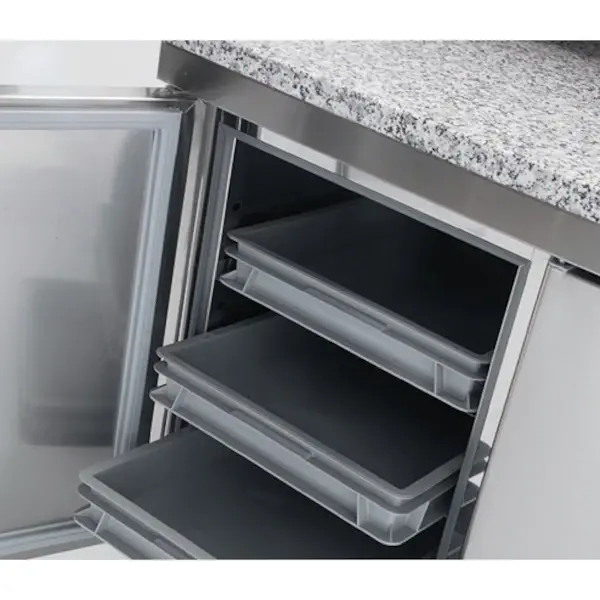 Pizzawerkbank + Opzetkoelvitrine | 800 RANGE | 761L | 4 Deuren (EN600x400) | Boven 12x 1/4 GN | 0°C/+8°C | Geforceerd | Temperatuuralarm | 2545x800x850/1472(h)mm