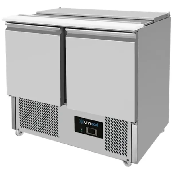 Saladette | COMPACT LINE | 230L | 2 Deuren (1/1 GN) | Boven 2x 1/1 GN | +2°C/+8°C | Statisch + Ventilator | Klapdeksel | Wielen (Geremd) | 900x700x870(h)mm