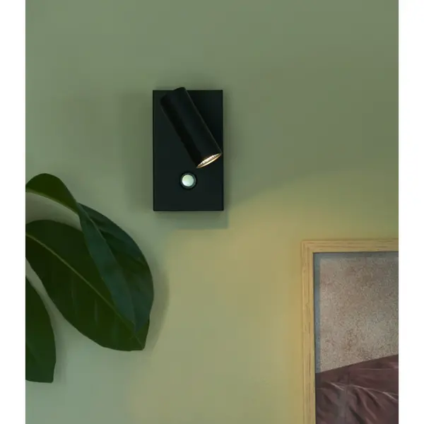 Wandlamp | OMARI | Zwart | Incl. Lichtbron (Dimbaar) | Ø30x120(h)mm