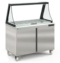 Coreco Saladette | US RANGE | 394L | 2 Deuren | Boven 18x 1/6 GN | 0°C/+8°C | Geforceerd | Glasopzet | Temperatuuralarm | Wielen (Geremd) 1228x830x915/1551(h)mm 