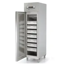 Coreco Viskoelkast | 409L (EN600x400) | RVS | -1°C/+5°C | Geforceerd | Incl. 7 Visbakken | Temperatuur-/Deuralarm | 530x770x2040(h)mm