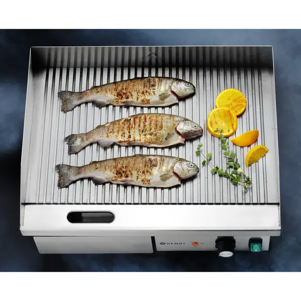 Bak-/Grillplaat | BudgetLine | Elektrisch | Gegroefd Oppervlak 548x350 (Staal) | 50°C/300°C | 3kW (230V) | 550x430x240(h)mm