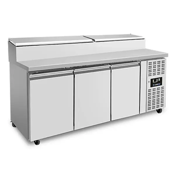 Saladette | 399L | 3 Deuren (1/1 GN) | Boven 8x 1/3 GN | +2°C/+8°C | Geforceerd | Klapdeksels | Wielen (Geremd) | 1795x700x885/1085(h)mm