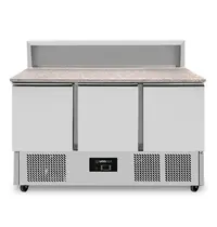 UNNICOOL Pizzawerkbank | 350L | 3 Deuren (1/1 GN) | Boven 8x 1/6 GN | +2°C/+8°C | Statisch + Ventilator | Wielen (Geremd) | 1365x700x850/1075(h)mm