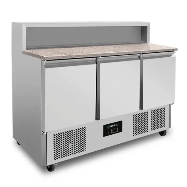 Pizzawerkbank | 350L | 3 Deuren (1/1 GN) | Boven 8x 1/6 GN | +2°C/+8°C | Statisch + Ventilator | Wielen (Geremd) | 1365x700x850/1075(h)mm