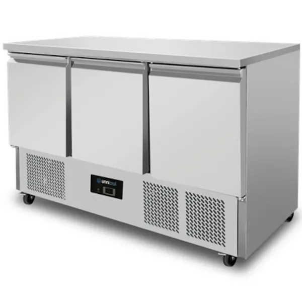 Koelwerkbank | 400L | 3 Deuren (1/1 GN) | +2°C/+8°C | Statisch + Ventilator | Wielen | 1370x700x876(h)mm