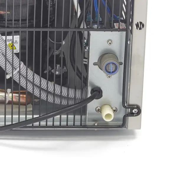 IJsblokjesmachine | Holle Blokjes | 100kg/24u | Bunker 60kg | Luchtgekoeld | 680x612x1040(h)mm