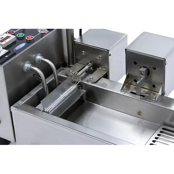 Donutmachine | Elektrisch | 500 Donuts/Uur | Automatisch | 13L |  60°C/200°C | 7L Verwijderbare Kom | Draaisysteem | 3kW (230V) | 965x330x650(h)mm
