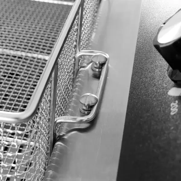 Friteuse | Elektrisch | 45L | 50°C/200°C | 7.5kW (400V) | Aftapkraan | Timer | 590x680x1010(h)mm