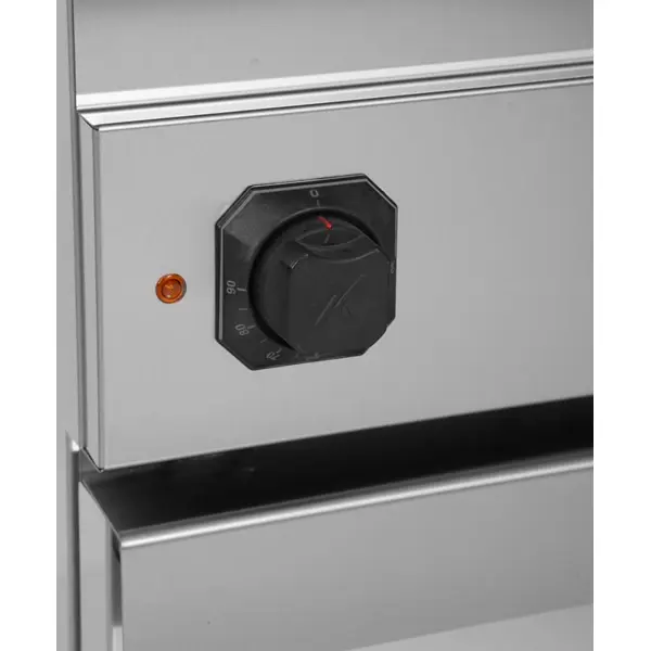 Bain-Marie | 700 SERIE | Elektrisch | 1/1 GN | 1.5kW (230V) | Aftapkraan | Gesloten Onderkast | 400x700x850/900(h)mm