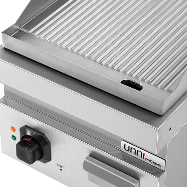 Bak-/Grillplaat | 700 SERIE | Elektrisch | Gegroefd Oppervlak 380x565 (RVS) | 100°C/300°C | 4.5kW (400V) | 400x700x300(h)mm