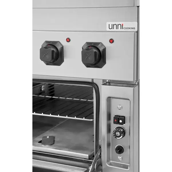 Fornuis + Oven | 700 SERIE | Gas | 4 Branders (3x 6.5kW, 1x 9kW) + 2/1 GN Oven (6.5kW) | Waakvlam/Piëzo | 8000x700x850/900(h)mm