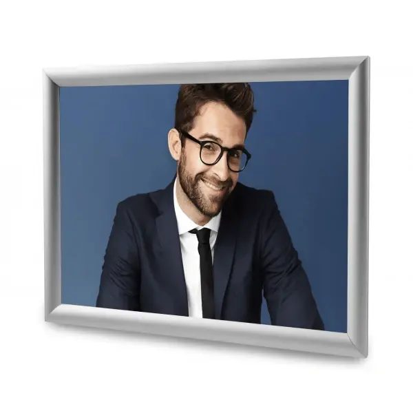 Kliklijst | STANDARD | Aluminium | Zilvergrijs | A4-Formaat | Rand 25mm | Incl. Wandbevestiging