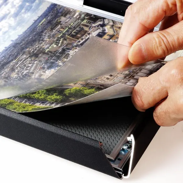 Kliklijst | Aluminium | Zwart (Mat) | A3-Formaat | Rand 25mm | Incl. Wandbevestiging | 328x451mm