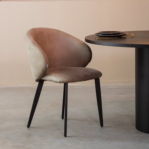 Stoel Logan | Taupe | Micro Suede | Zwart Metalen Frame | 2 stuks