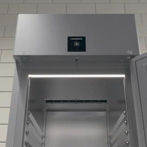 Vrieskast | PERFORMANCE | 597L (2/1 GN) | RVS | -10°C/-26°C | Geforceerd | App | Temperatuur-/Deuralarm | Wielen (Geremd) | 697x867x2150(h)mm