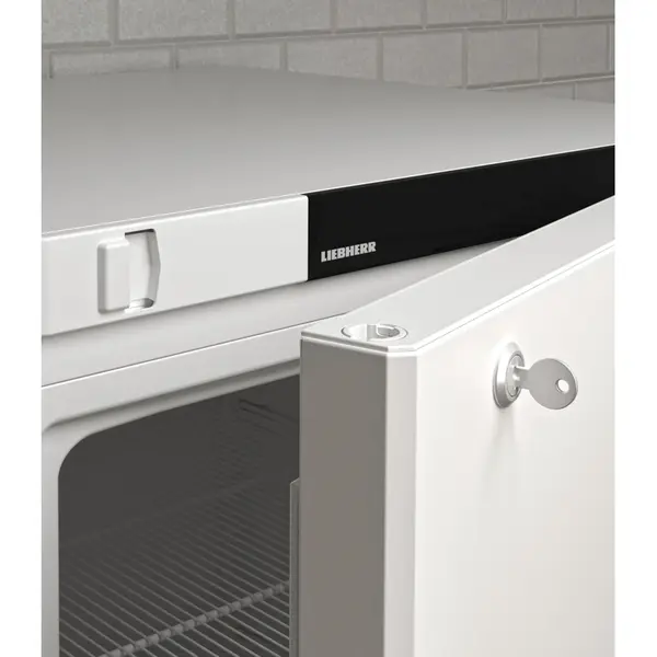 Koelkast | PERFORMANCE | 655L (2/1 GN) | Wit | +1°C/+15°C | Geforceerd | App | Temperatuur-/Deuralarm | Vochtigheid Instelbaar | Wielen (Geremd) | 747x769x1993(h)mm