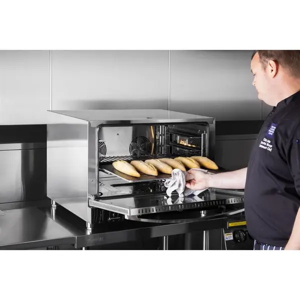 Heteluchtoven | 4 Niveaus (EN/GN) | Elektrisch | 70°C/250°C | 4.6kW (400V) | Bevochtiging (Handmatig) | 760x686x558(h)mm