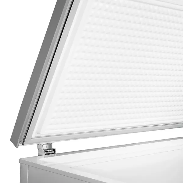 Vrieskist | Wit/RVS | 650L | -18°C | Statisch | Kanteldeksel | Wielen | 1930x710x825(h)mm