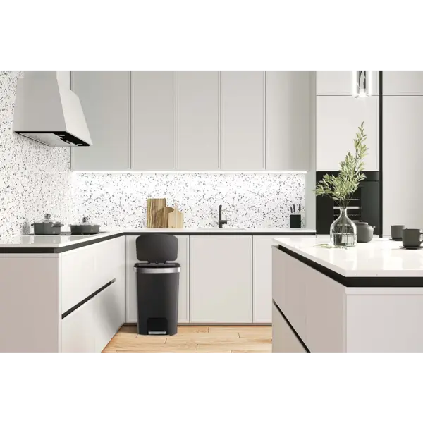 Pedaalemmer | HANA | Kunststof/RVS | Zwart | 50L | Klapdeksel | Wielen | 433x312x641(h)mm