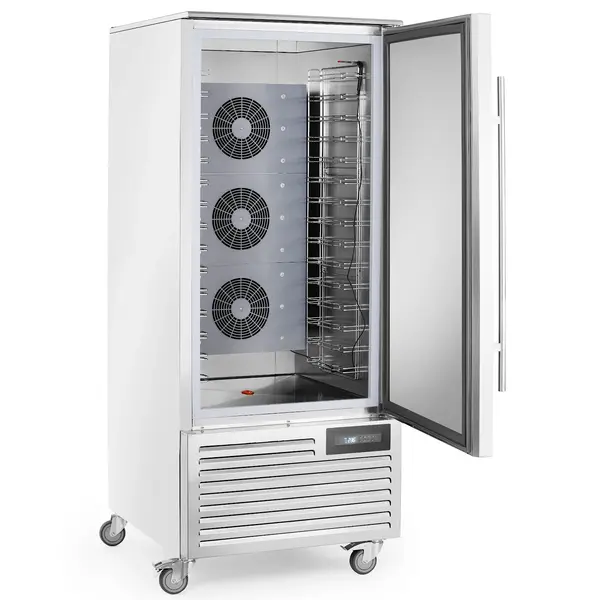 Blastchiller | 15 Niveaus (EN/GN) | Max. 45kg (Koelen) / 35kg (Vriezen) | 2.08kW (230V) | Wielen (Geremd) | 790x943x1975(h)mm
