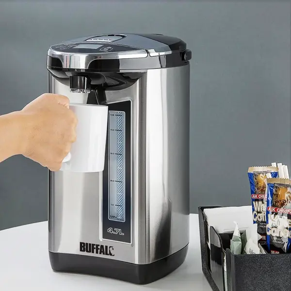 Heetwaterdispenser | RVS/Zwart | 4.7L | 40°C/100°C | 0.75kW (230V) | Elektrische Pomp + Handsfree Tap | Dubbelwandig | 215x300x370(h)mm