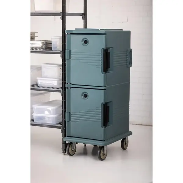 Thermo-Voedseltransportwagen | Ultra Camcarts | Kunststof | 114L | 2 Niveaus | 4x 1/1 GN (100mm) | Wielen (Geremd) | 520x690x1370(h)mm