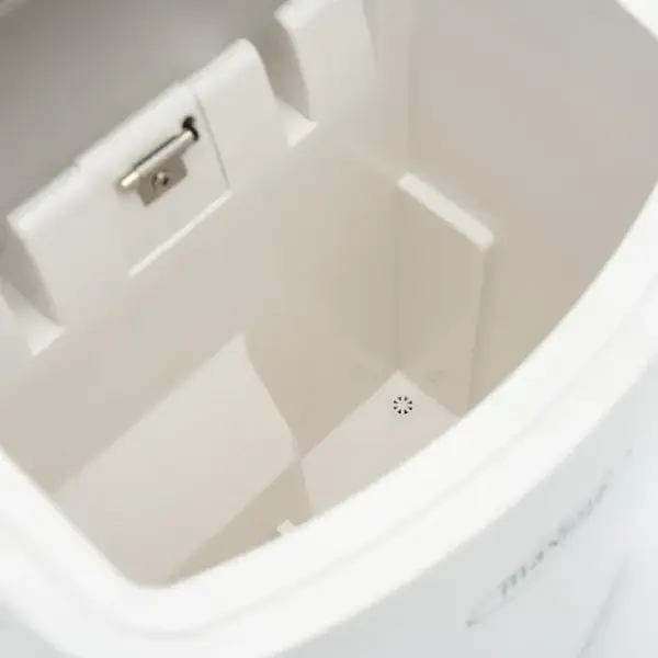 IJsblokjesmachine | Holle Blokjes | 12kg/24u | Bunker 0.75kg | Luchtgekoeld | 240x360x340(h)mm