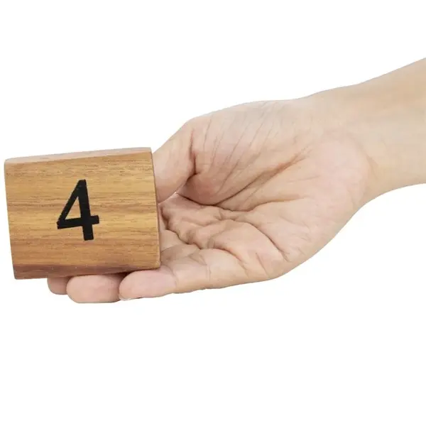 Tafelnummers | Hout | 1 t/m 10 | 10 Stuks | 35x35x55(h)mm