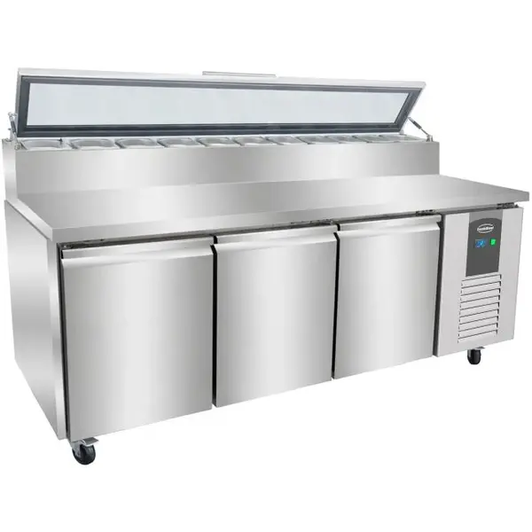 Saladette | 390L | 3 Deuren (1/1 GN) | Boven 8x 1/3 GN | +2°C/+8°C | Geforceerd | Klapdeksel | Wielen (Geremd) | 1795x700x1085(h)mm