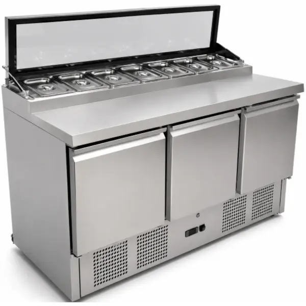 Saladette | 368L | 3 Deuren (1/1 GN) | Boven 7x 1/4 GN | +2°C/+8°C | Statisch + Ventilator | Klapdeksel | 1370x700x1001(h)mm