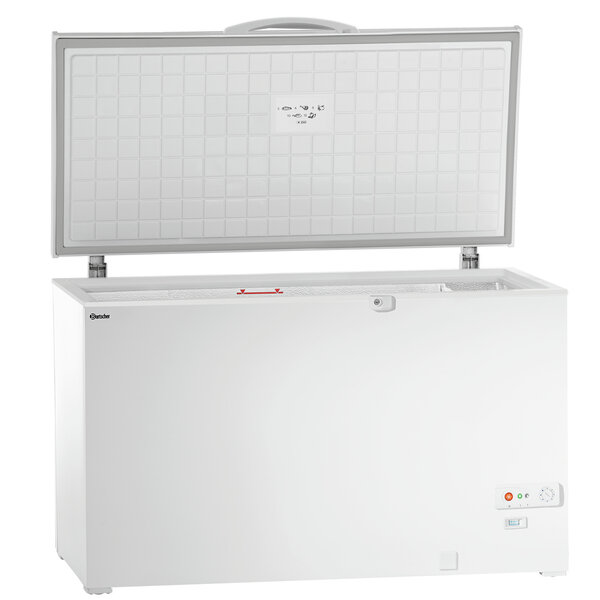 Diepvrieskist | 391-W | 391L (373L Netto) | 1 Klepdeur | 4 Korven | Statische Koeling | -18°C | Energieklasse B