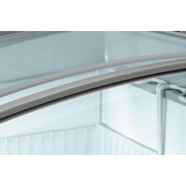 IJskist | 300L (Netto 185L) | 2 Korven | -22 tot -18°C | Statische Koeling | 164W, 230V | Wit