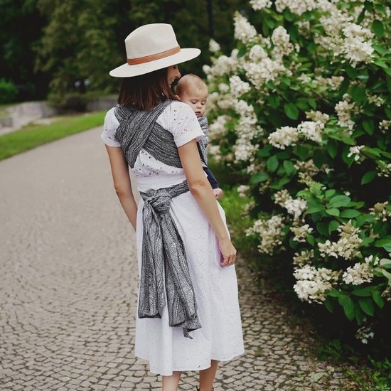 Little Frog  Little Frog draagdoek - Carbon Harmony