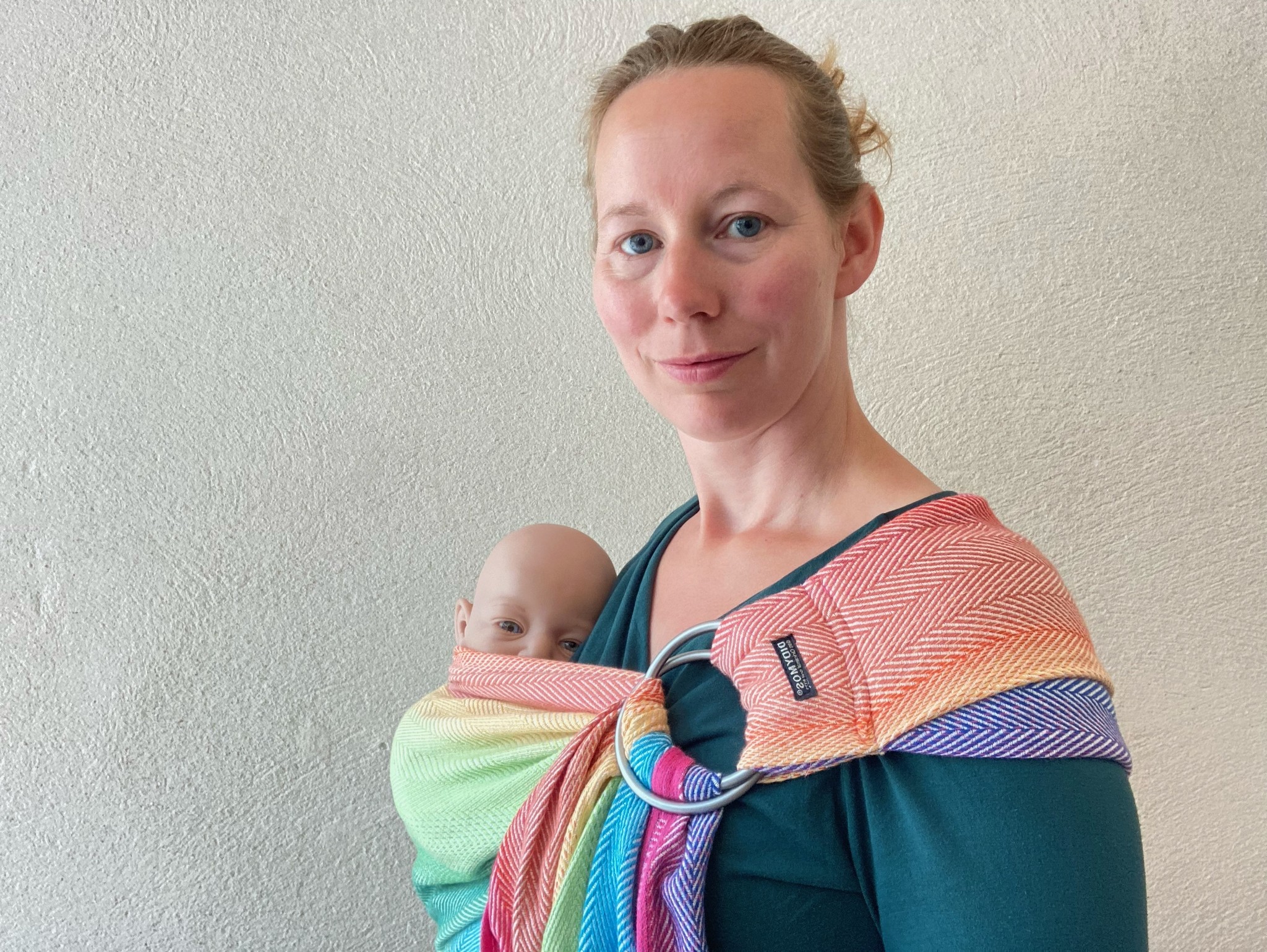 Ringsling met pleated shoulder