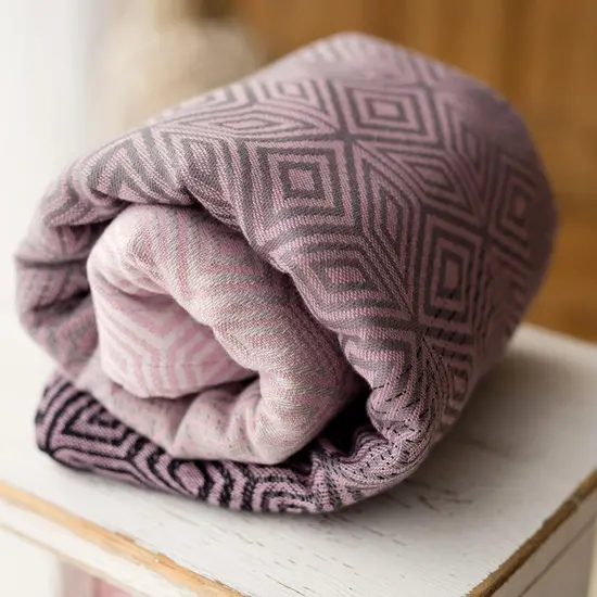 Little Frog  Little Frog draagdoek - Roselily Cube