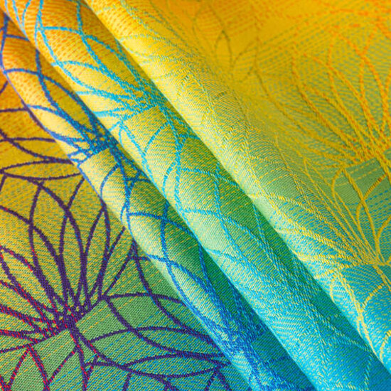 LennyLamb LennyLamb draagdoek - Rainbow Lotus