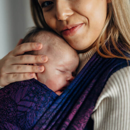 LennyLamb LennyLamb draagdoek - Wild Wine Bouquet