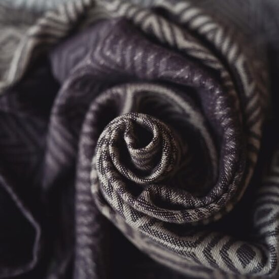 Little Frog  Little Frog draagdoek - Bitter Cube