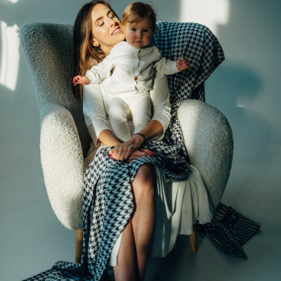 LennyLamb LennyLamb draagdoek - Pata de Gallo Pixels (katoen/zijde/bamboe)