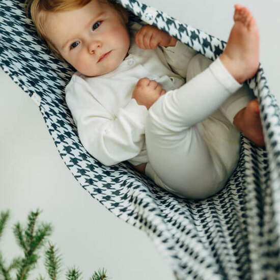 LennyLamb LennyLamb draagdoek - Pata de Gallo Pixels (katoen/zijde/bamboe)