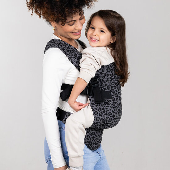 Izmi IZMI Adventure Toddler Carrier - Leopard Grey