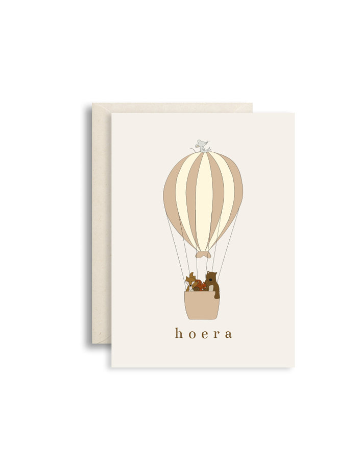 Wenskaart hoera luchtballon beige