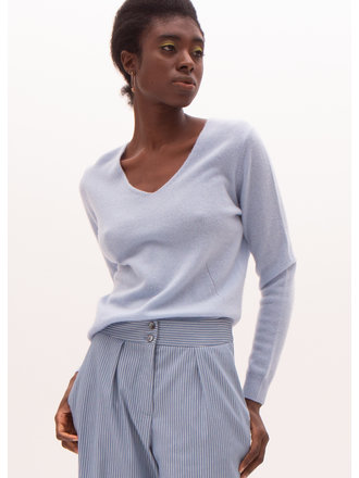 Nathalie Vleeschouwer Celine trui 100% cashmere - hemelsblauw Nathalie Vleeschouwer Celine trui 100% cashmere - hemelsblauw