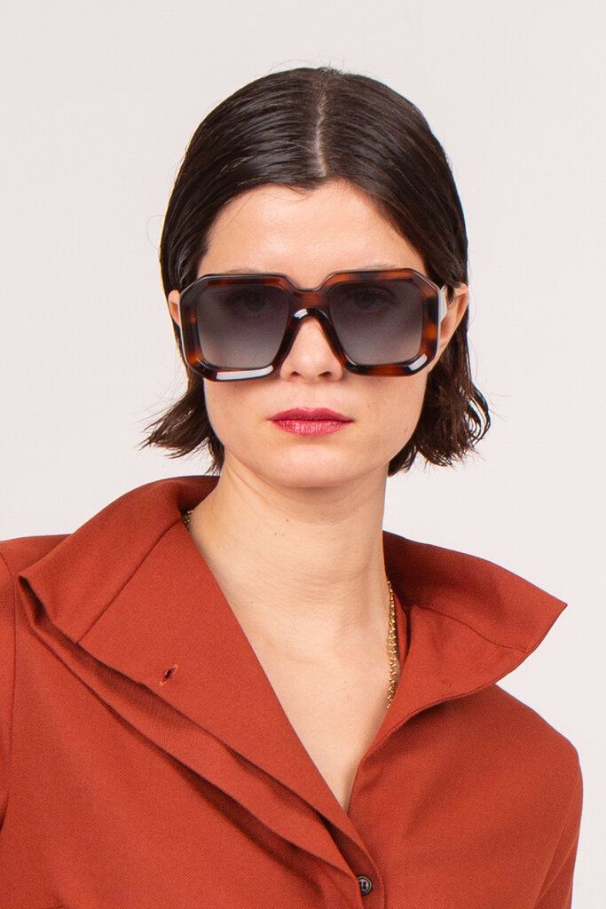Nathalie Vleeschouwer women Onassis tortoise zonnebril