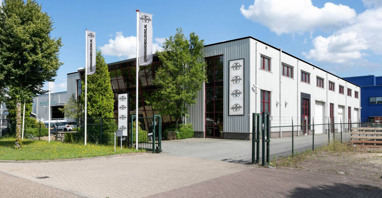 Bedrijfspand Lerenwandbekleding