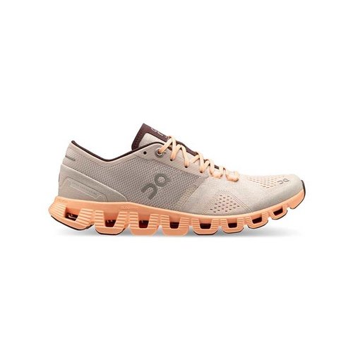 ON Cloud X Silver / Almond Dames ON Cloud X Silver / Almond Dames