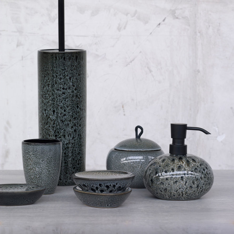 Aquanova Ugo black olive