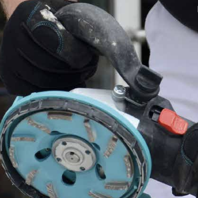 Collomix Betonslijper CMG 1700, 1700 watt, 230 volt, 9600 tpm incl. slijpkom BST 125, in machinekoffer