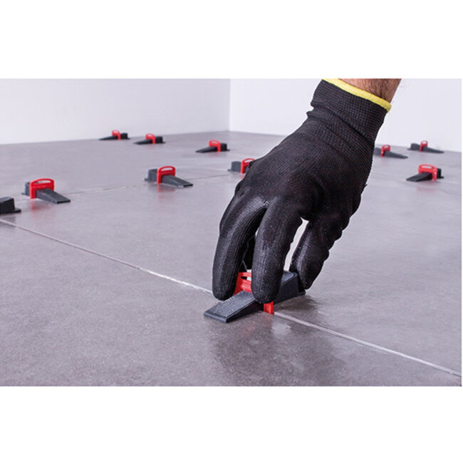 100 st. Clips 100 st. Keggen 1 st. Tang Voor een tegeldikte van 3 - 13 mm